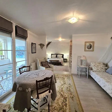 Grande Maison Familiale Avec Piscine Chauffee En Perigord Noir - Fr-1-616-141 別荘